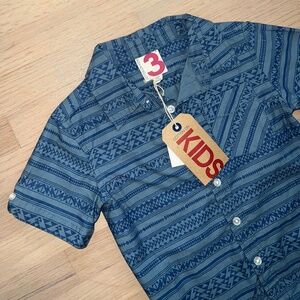 Cotton On NWT blue pattern kids size 3 short sleeve button up